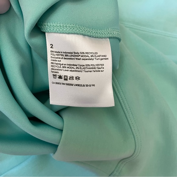 NWT Lululemon Perfectly Oversized Cropped Crew in Wild Mint Size 2 - Picture 5 of 8